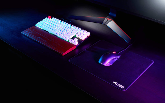 Hard vs Soft Mousepads Explained