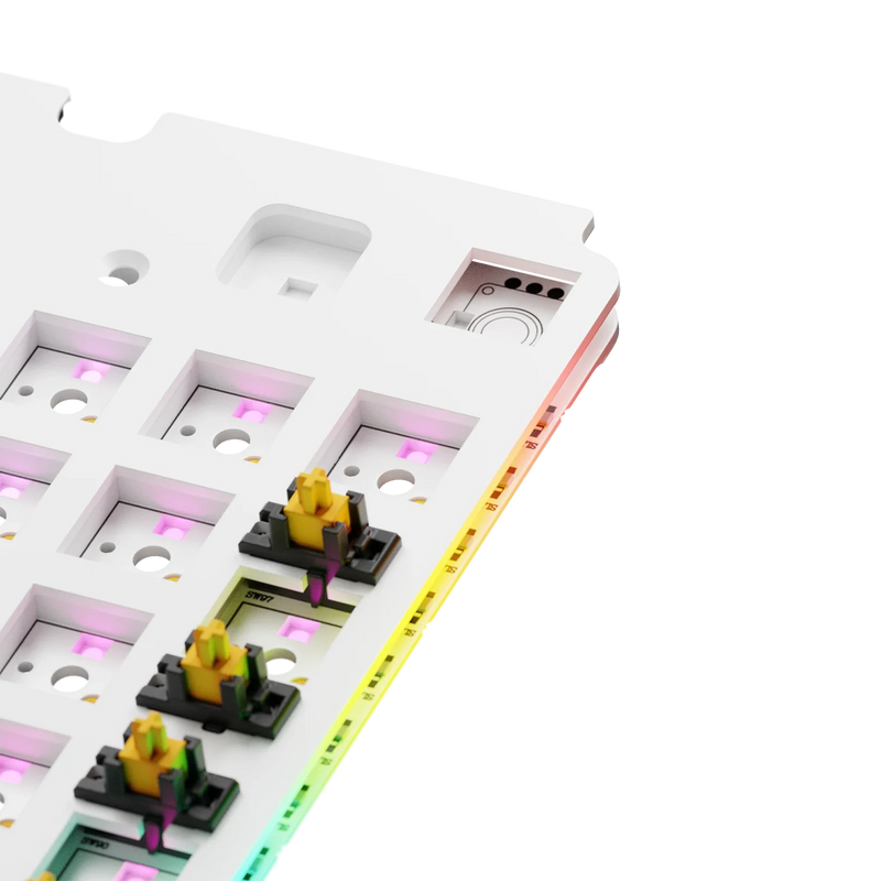 GMMK 3 Switch Plate 100% FR4 White ISO