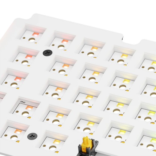 GMMK 3 Switch Plate 65% FR4 White ISO